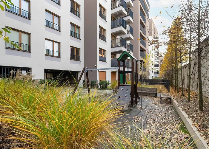 Appartamento Elegant In With Parking, Garden And Bathtub By Renters Poznań